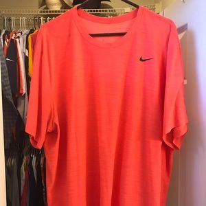 Nike Men’s Dri Fit T-shirt